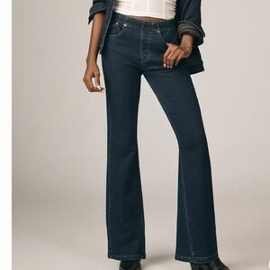 Anthropologie Pilcro Essential Low-Rise Pull-On Knit Flare Jeans Dark Denim 27